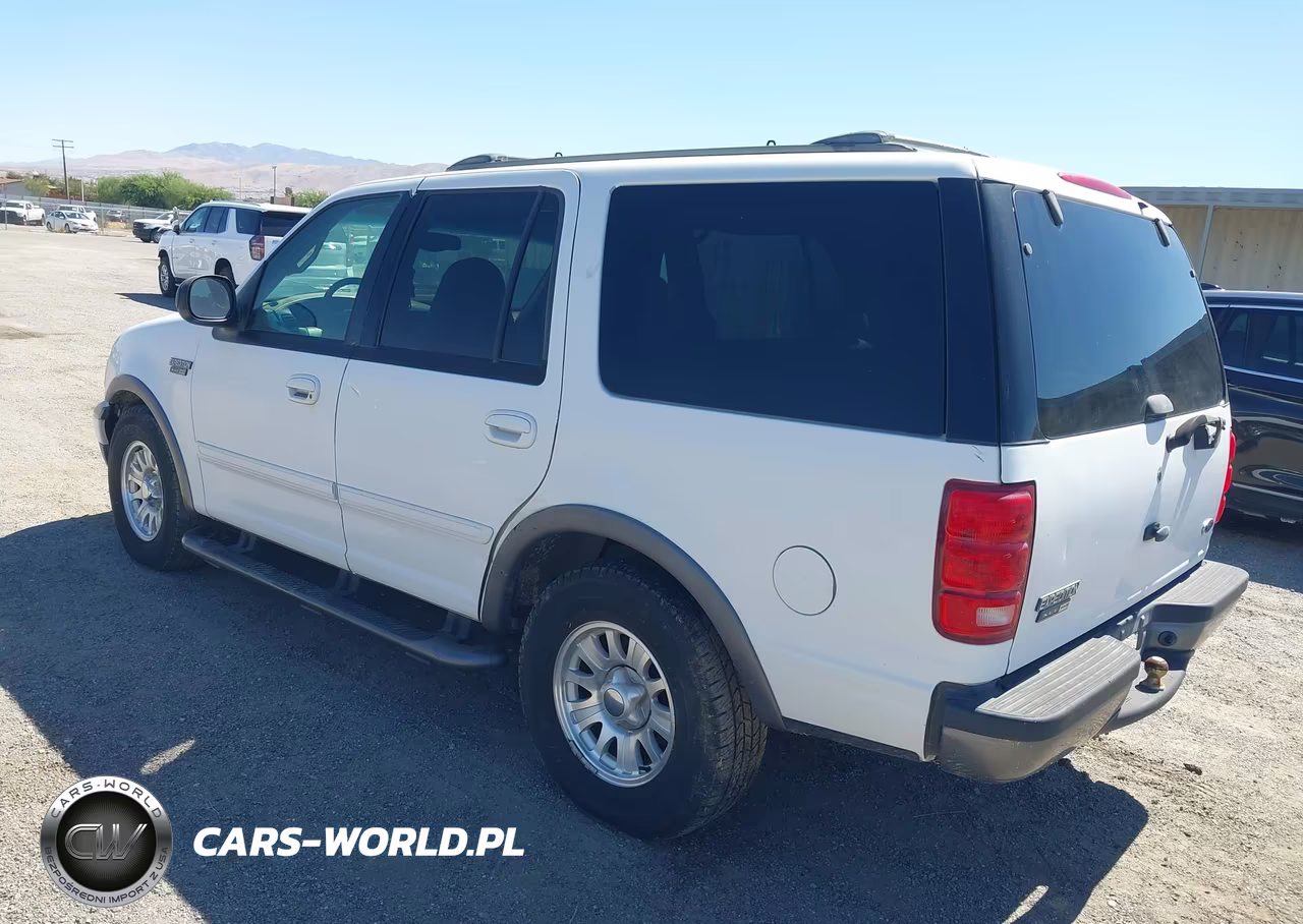 2000 Ford Expedition Xlt VIN:1FMRU1567YLA89487 - 3