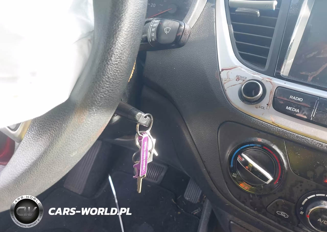 2021 Hyundai Complementos Decorativos Sel VIN:3KPC24A68ME135046 - 11