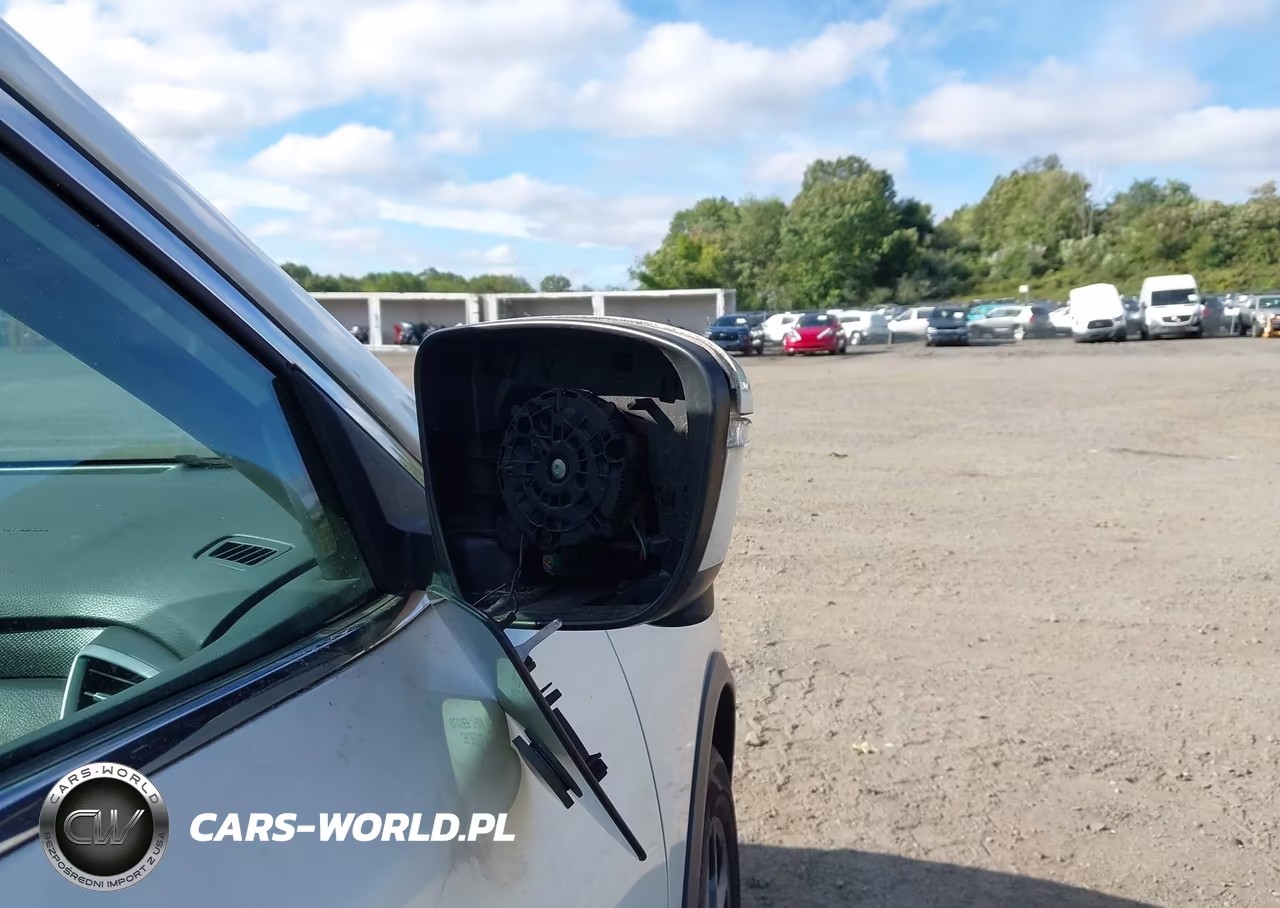 2015 Nissan Rogue Sl VIN:5N1AT2MV8FC814011 - 13