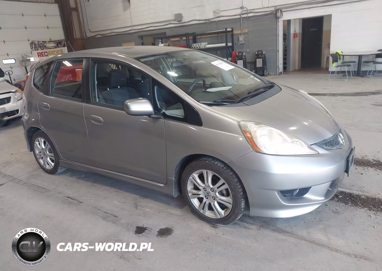 2010 Honda Fit Sport VIN:JHMGE8H43AS015389 - 1