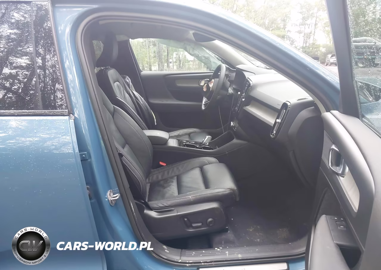 2023 Volvo Xc40 B5 Plus Dark Theme VIN:YV4L12UW3P2068261 - 5
