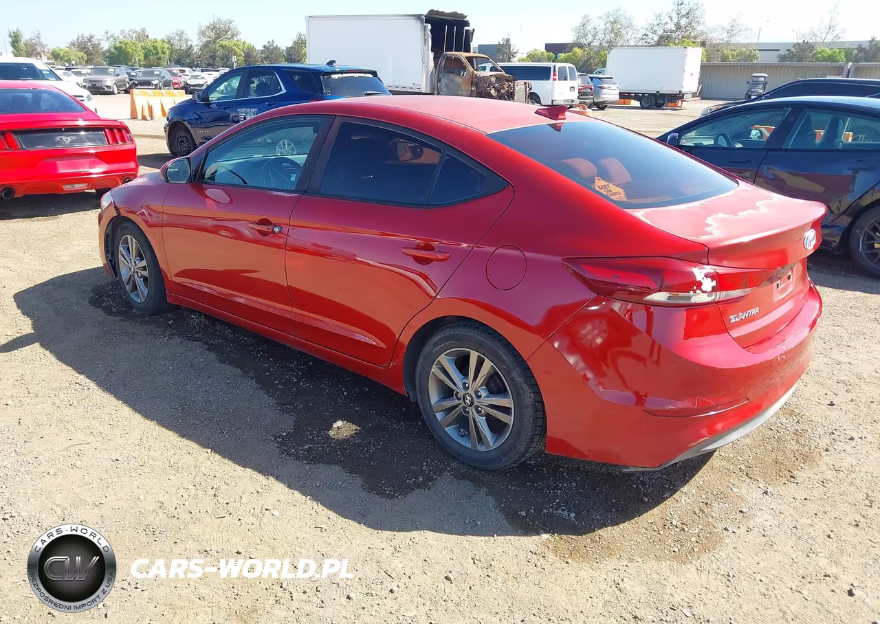 2017 Hyundai Elantra Se VIN:5NPD84LF4HH104796 - 3