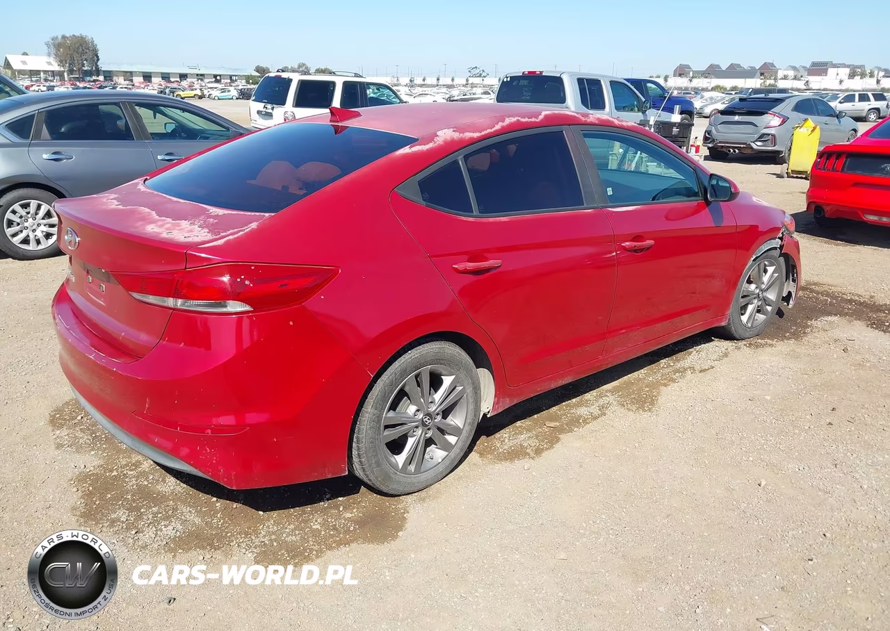 2017 Hyundai Elantra Se VIN:5NPD84LF4HH104796 - 4