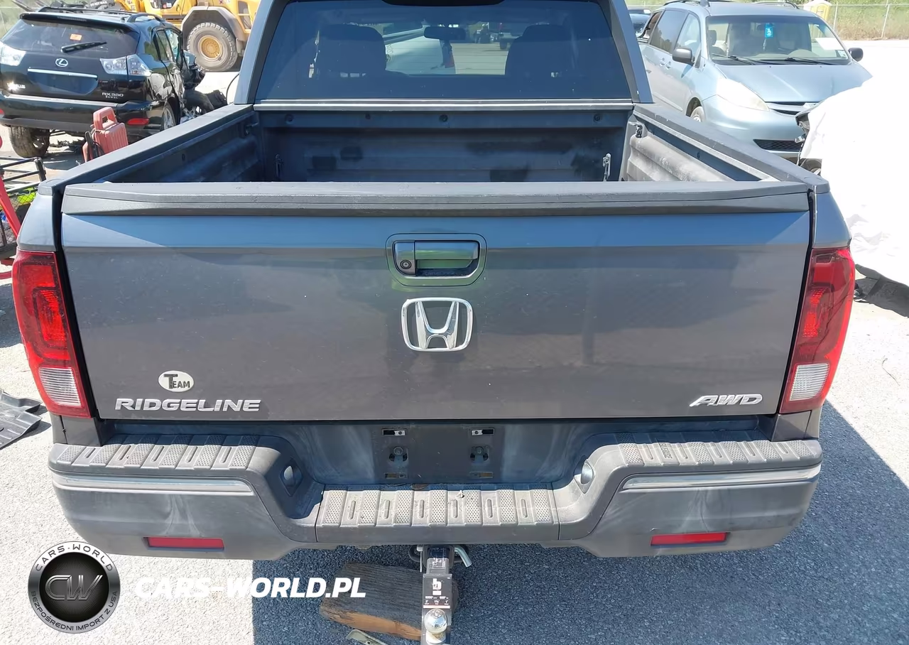 2017 Honda Ridgeline Rtl-T VIN:5FPYK3F62HB010611 - 16