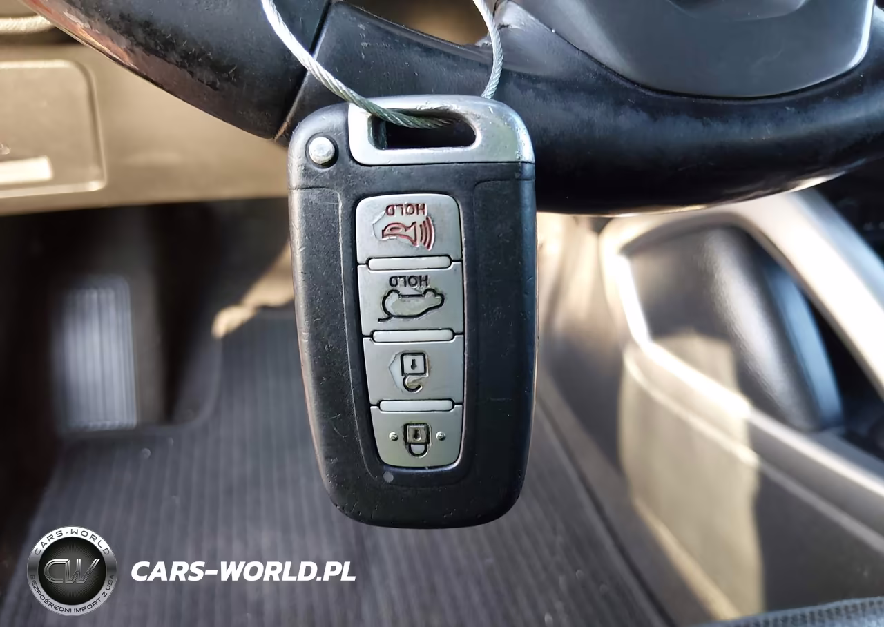 2013 Hyundai Veloster Turbo W-Black VIN:KMHTC6AE5DU174383 - 11
