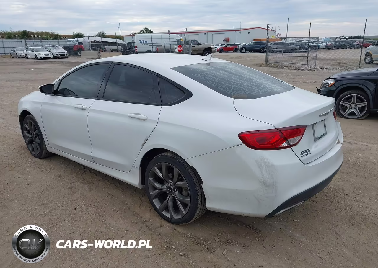 2016 Chrysler 200 S VIN:1C3CCCBGXGN138680 - 3