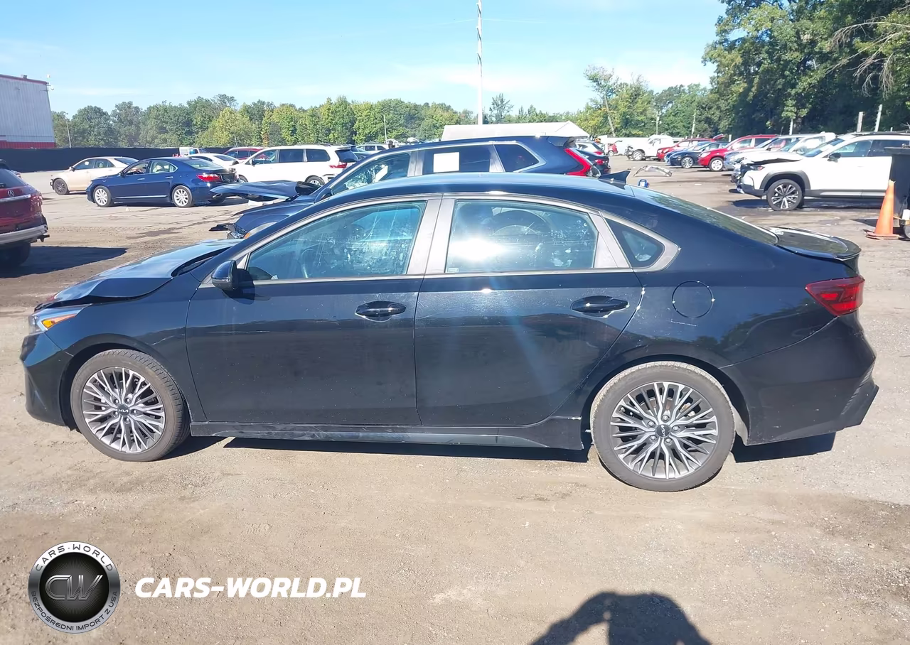 2023 Kia Fuerte Gt-Line VIN:3KPF54AD2PE567025 - 14