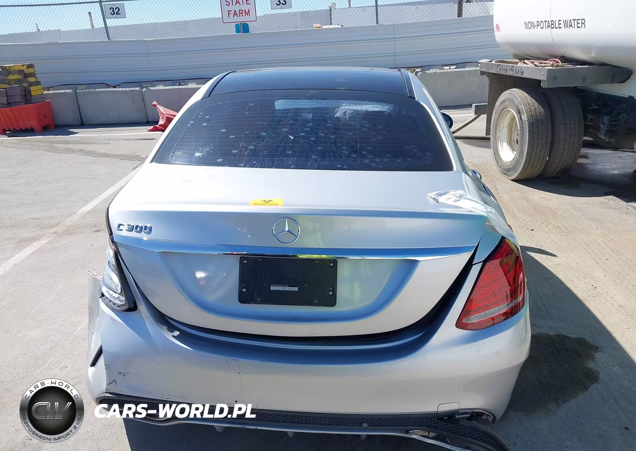 2015 Mercedes-Benz C-Class C 300 Sport VIN:55SWF4JB9FU045429 - 16