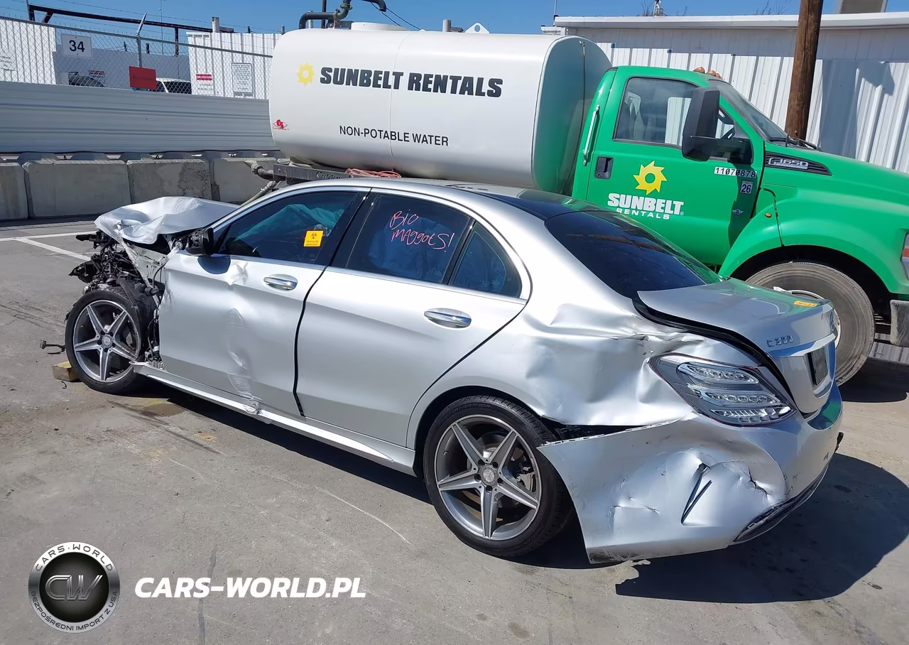 2015 Mercedes-Benz C-Class C 300 Sport VIN:55SWF4JB9FU045429 - 3