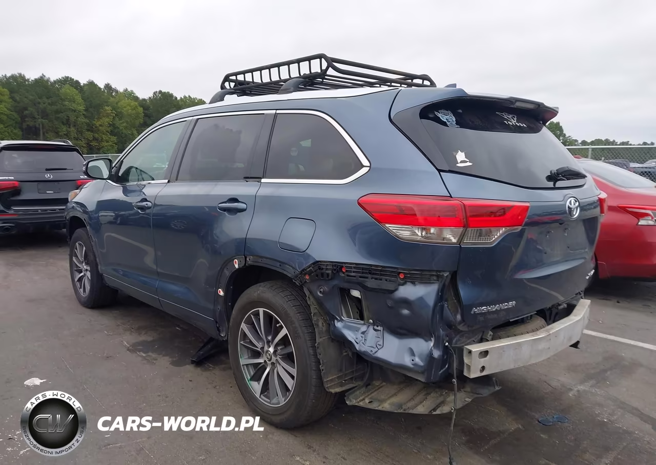 2017 Toyota Highlander Xle VIN:5TDJZRFH4HS393151 - 3