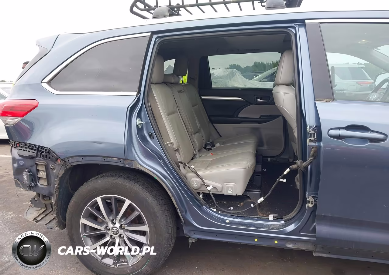 2017 Toyota Highlander Xle VIN:5TDJZRFH4HS393151 - 6