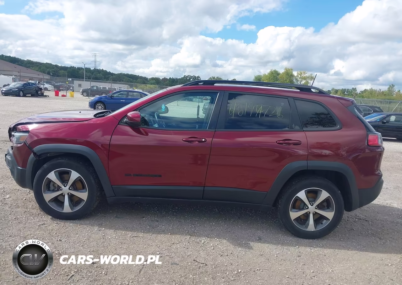 2020 Jeep Cherokee North Edition 4X4 VIN:1C4PJMCX8LD584415 - 14