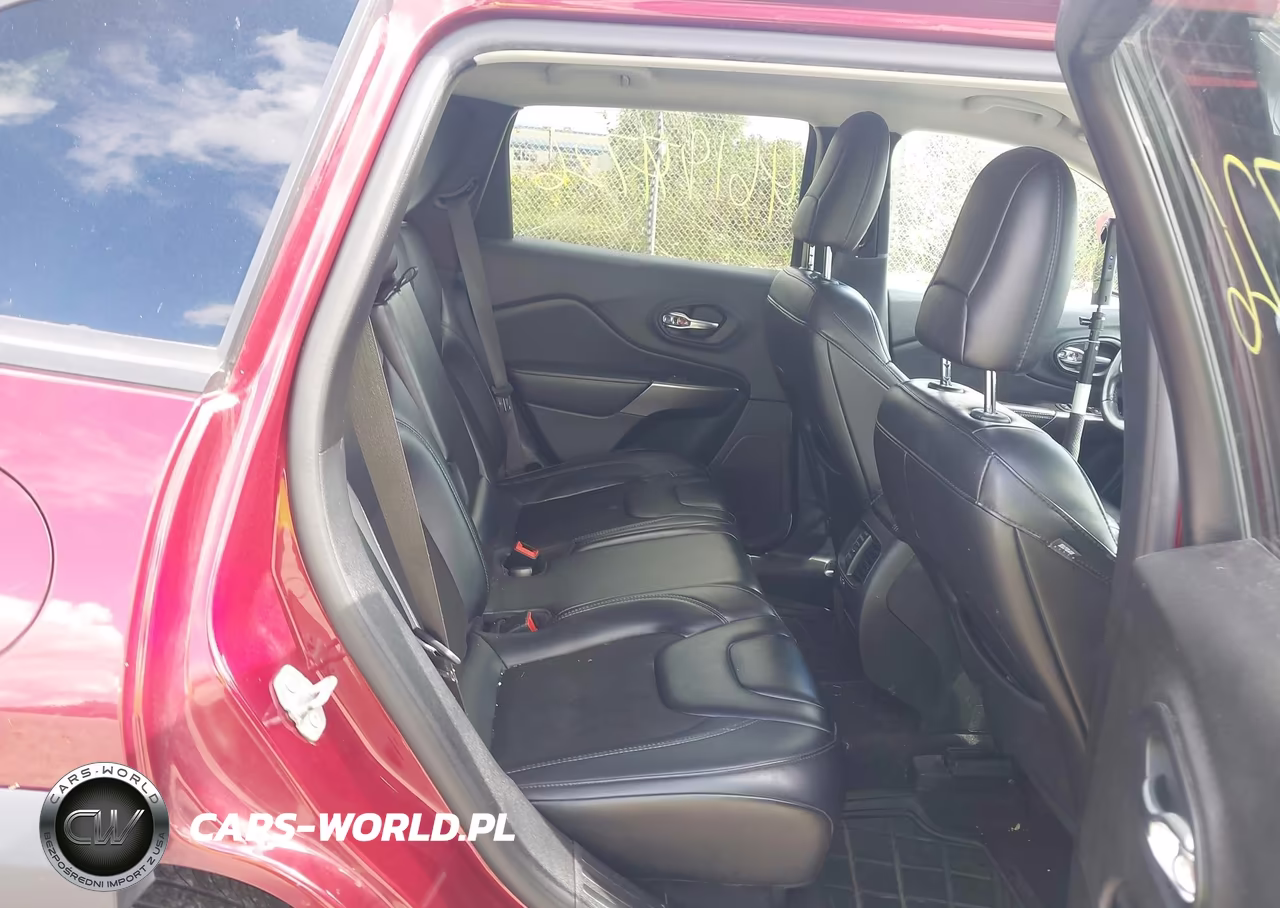 2020 Jeep Cherokee North Edition 4X4 VIN:1C4PJMCX8LD584415 - 8