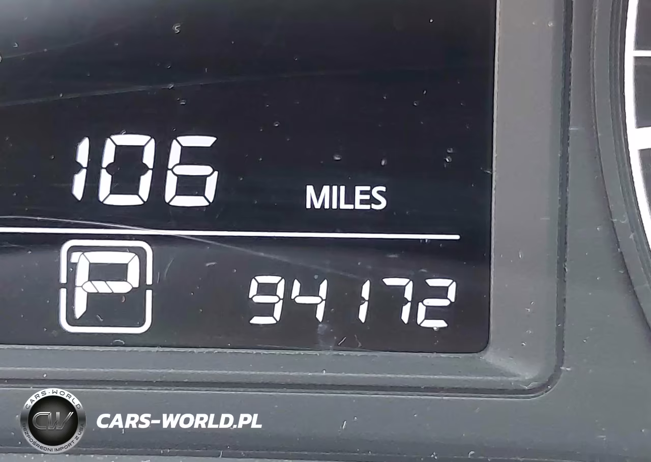 2015 Nissan Sentra S VIN:3N1AB7APXFY377584 - 16