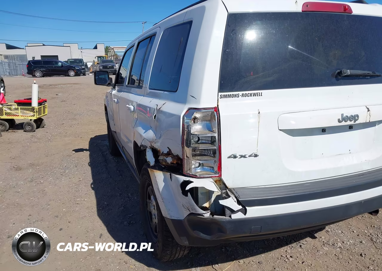 2015 Jeep Patriot Sport VIN:1C4NJRBB4FD393024 - 12