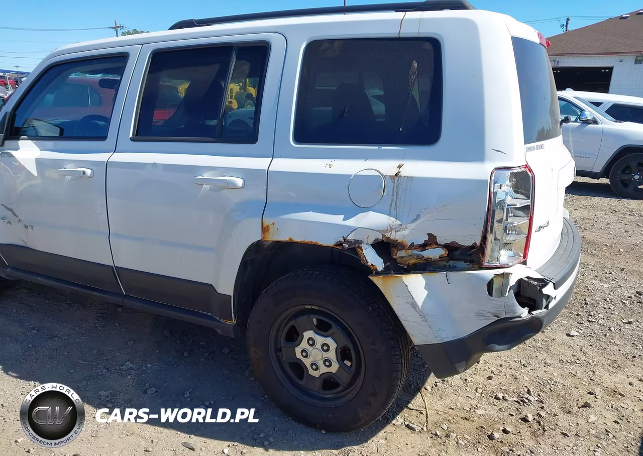 2015 Jeep Patriot Sport VIN:1C4NJRBB4FD393024 - 13