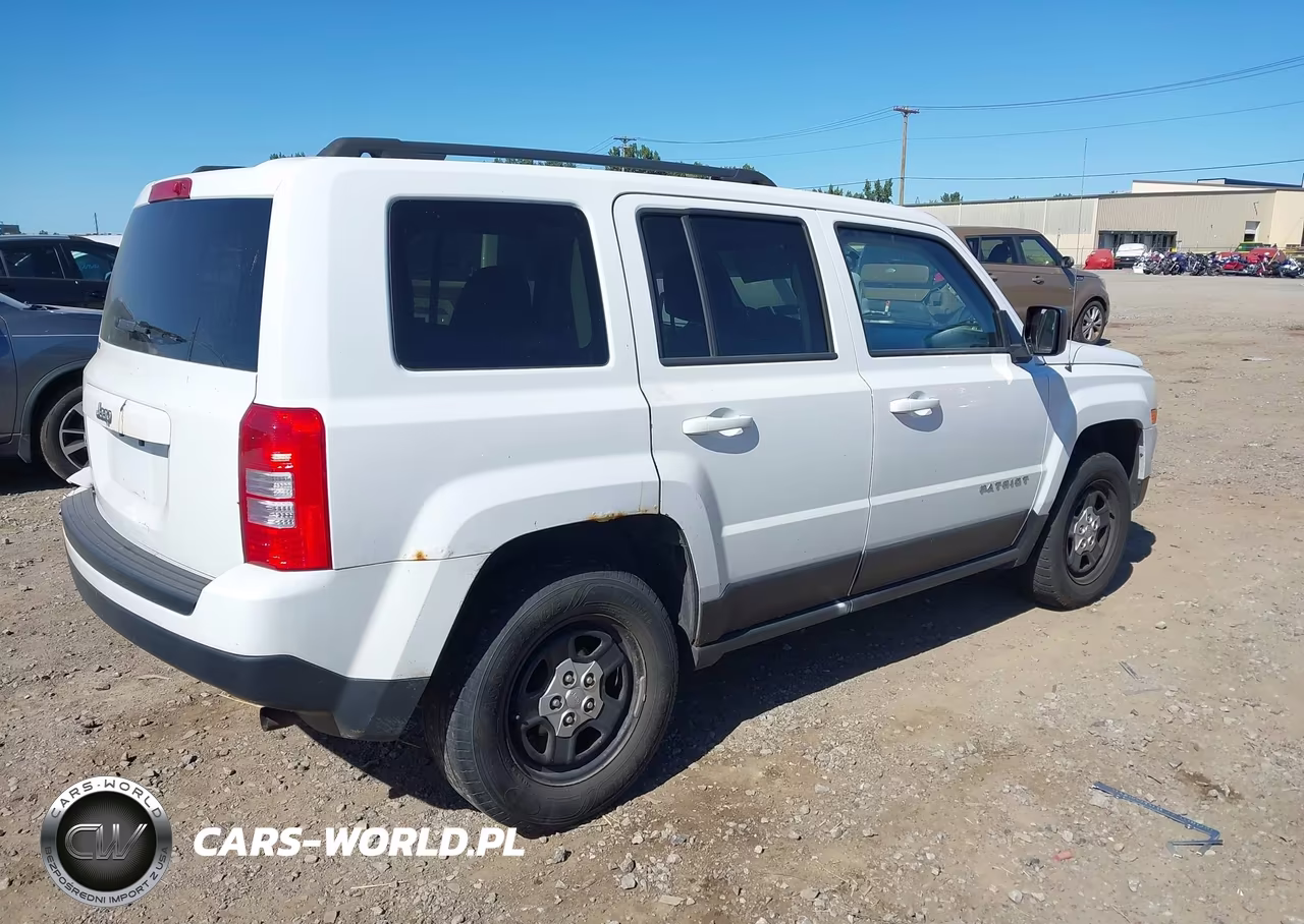 2015 Jeep Patriot Sport VIN:1C4NJRBB4FD393024 - 4