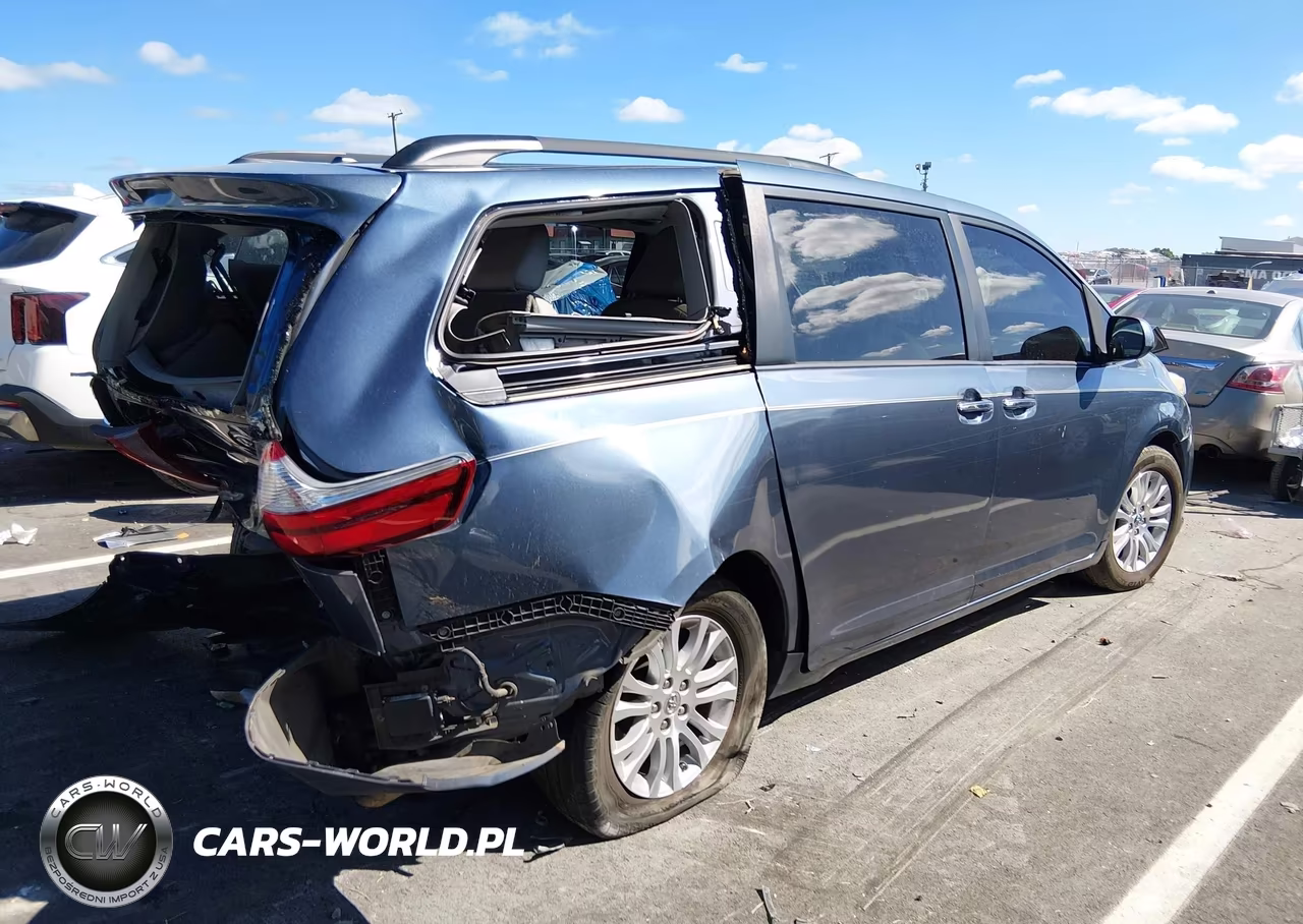2017 Toyota Sienna Xle 8 Passenger VIN:5TDYZ3DC2HS773298 - 4