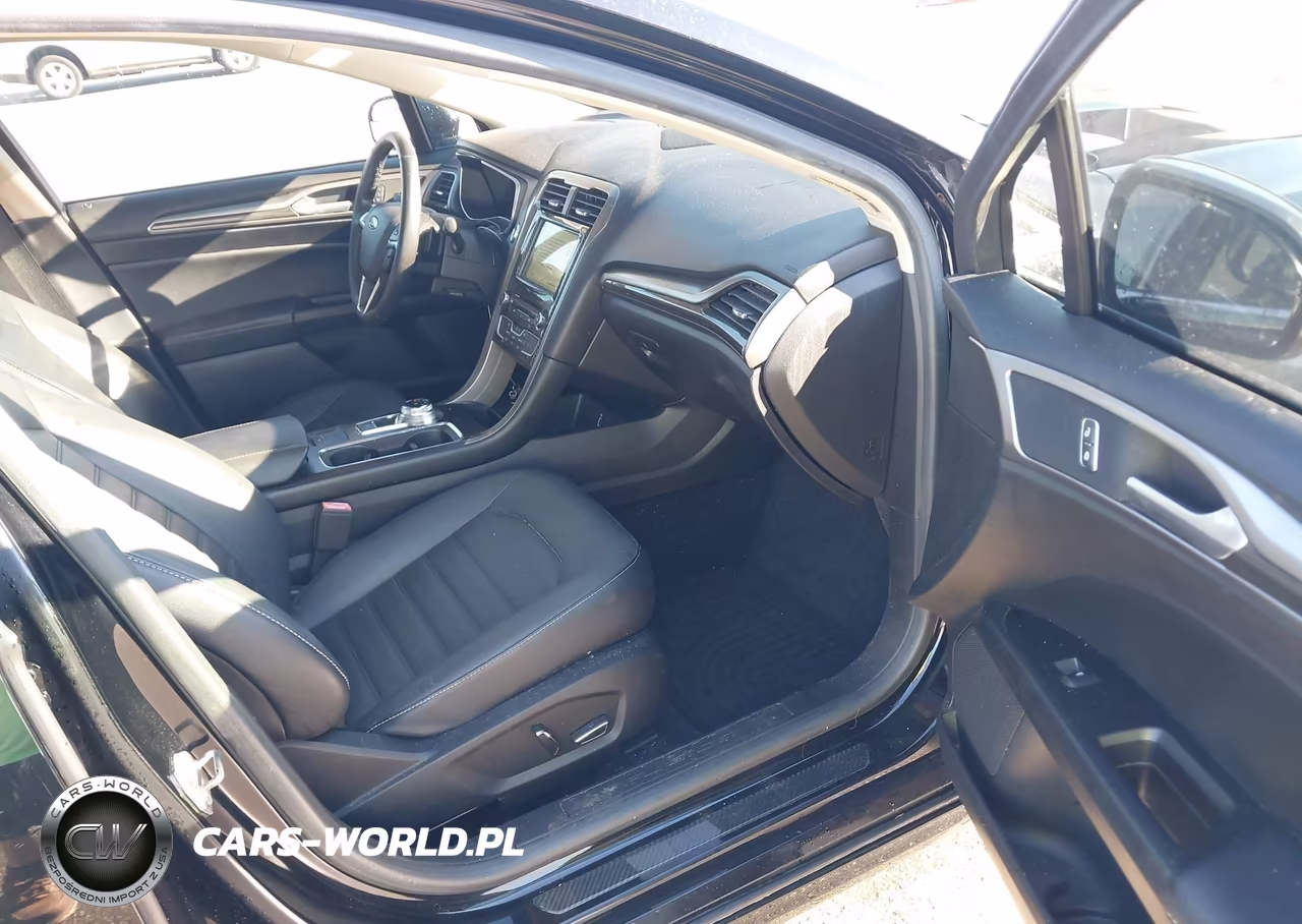 2018 Ford Fusion Se VIN:3FA6P0HD5JR213353 - 5