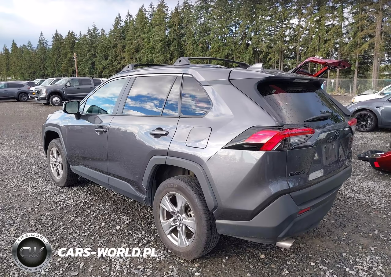 2023 Toyota Rav4 Xle VIN:2T3P1RFV6PC385476 - 3