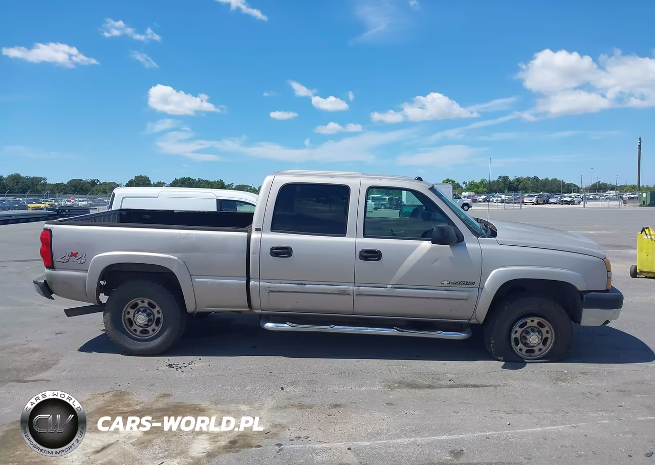 2005 Chevrolet Silverado 2500Hd Ls VIN:1GCHK23U25F869775 - 13