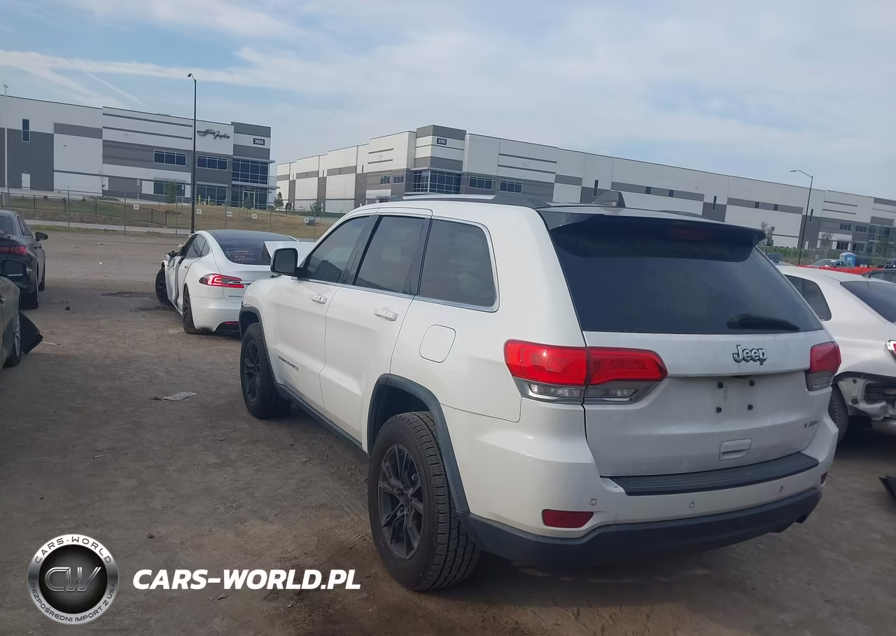 2016 Jeep Grand Cherokee Laredo VIN:1C4RJEAG1GC407489 - 3