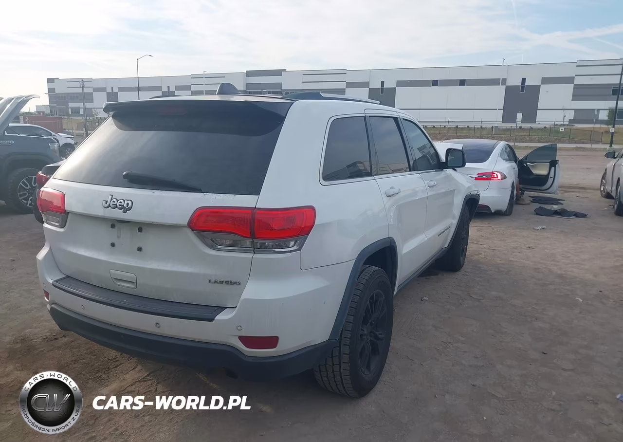 2016 Jeep Grand Cherokee Laredo VIN:1C4RJEAG1GC407489 - 4
