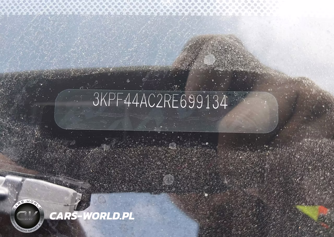 2024 Kia Forte Gt VIN:3KPF44AC2RE699134 - 18