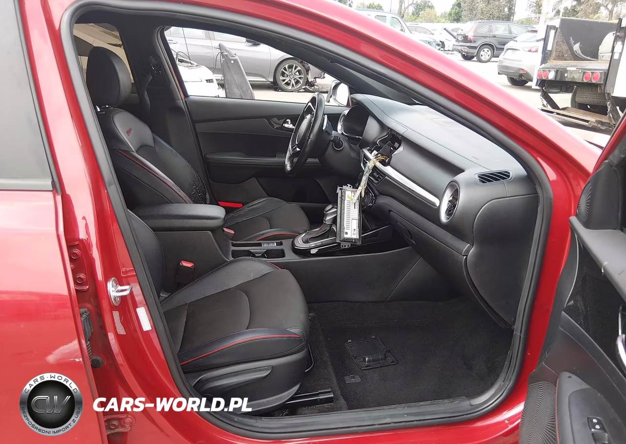 2024 Kia Forte Gt VIN:3KPF44AC2RE699134 - 5