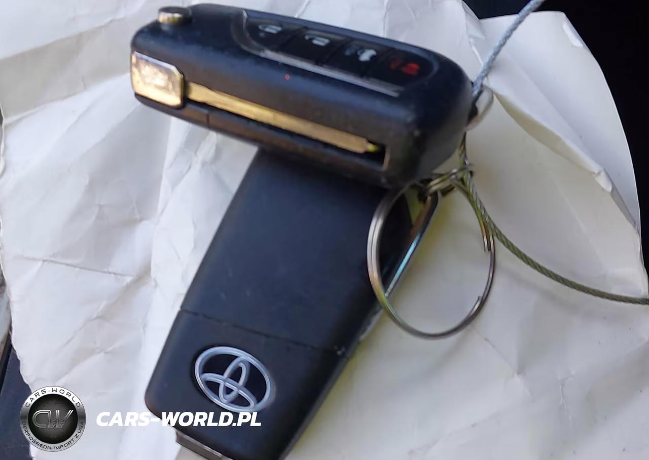 2021 Toyota Corolla Le VIN:5YFEPMAE8MP161940 - 11