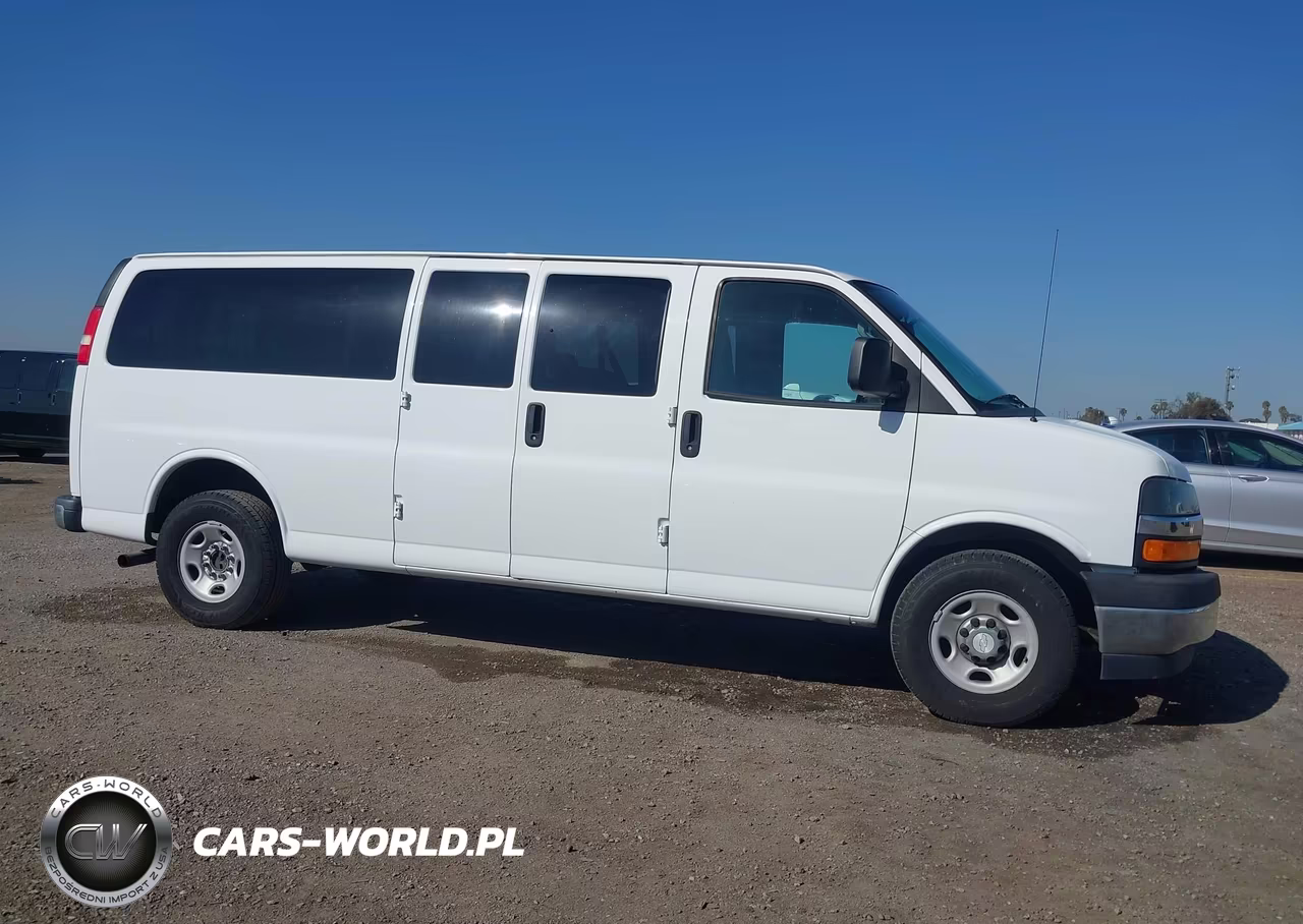 2017 Chevrolet Express 3500 Lt VIN:1GAZGPFF2H1274130 - 18
