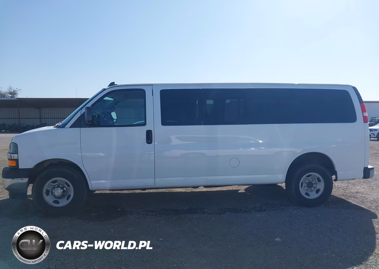 2017 Chevrolet Express 3500 Lt VIN:1GAZGPFF2H1274130 - 19