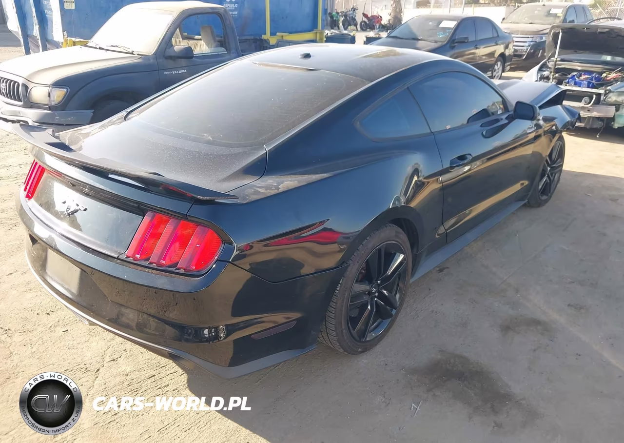 2016 Ford Mustang Ecoboost Premium VIN:1FA6P8TH4G5201652 - 4