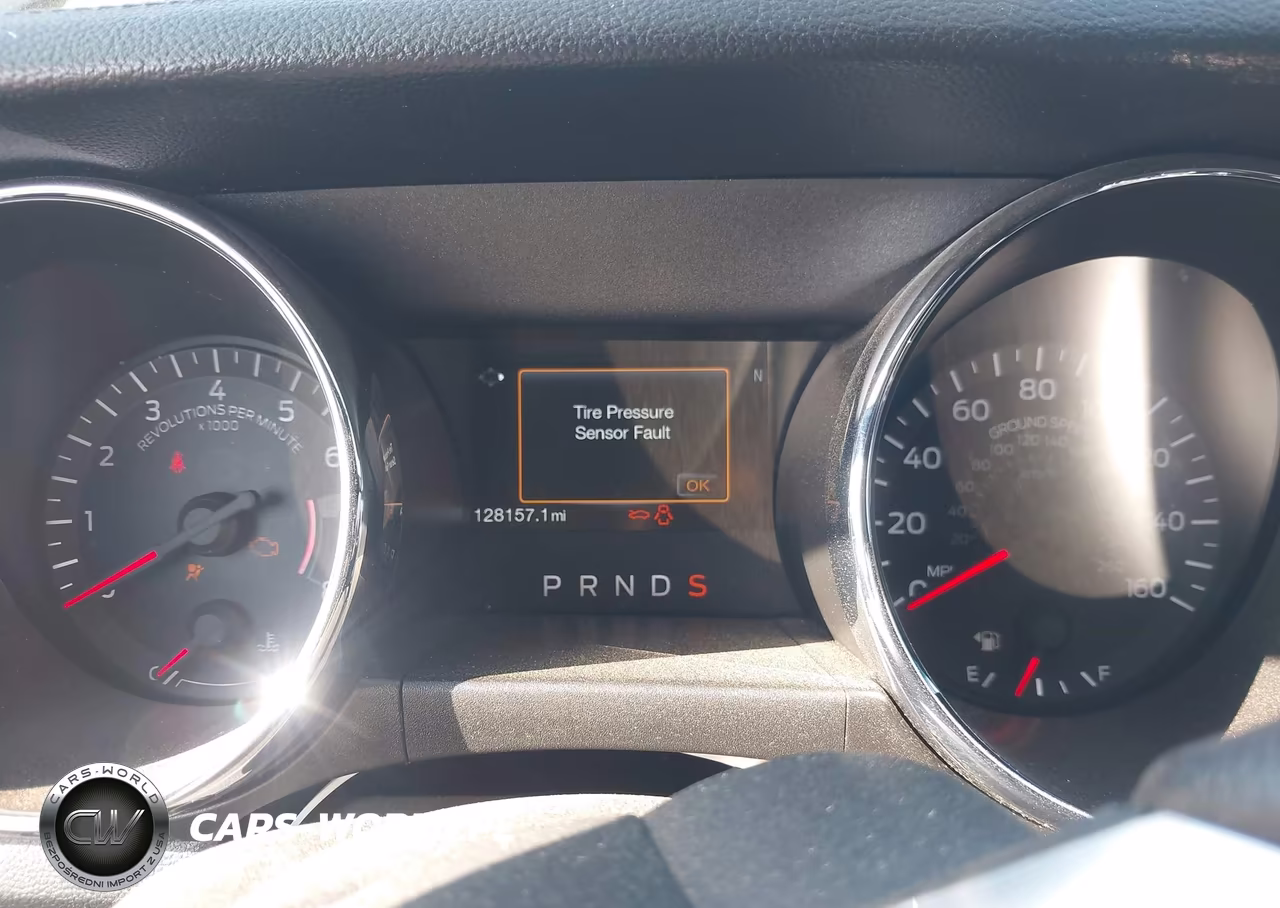 2016 Ford Mustang Ecoboost Premium VIN:1FA6P8TH4G5201652 - 7