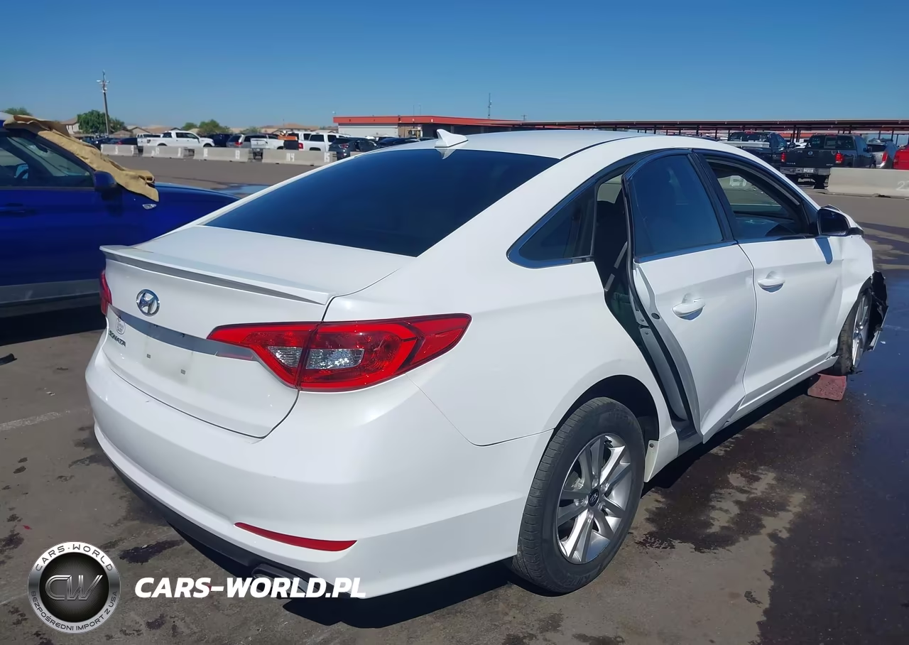 2017 Hyundai Sonata Se VIN:5NPE24AF0HH452359 - 4