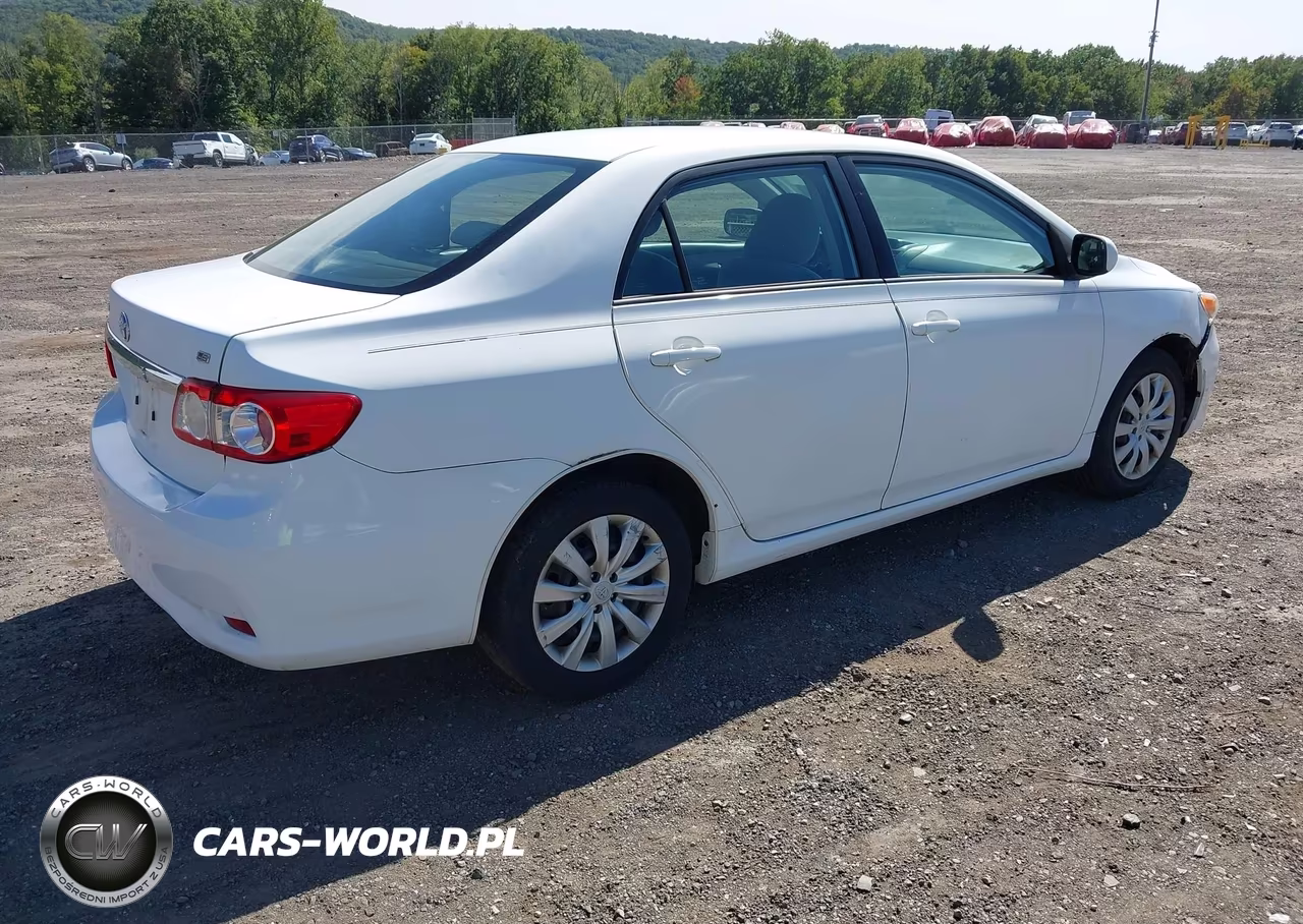 2012 Toyota Corolla Le VIN:2T1BU4EE2CC915354 - 4