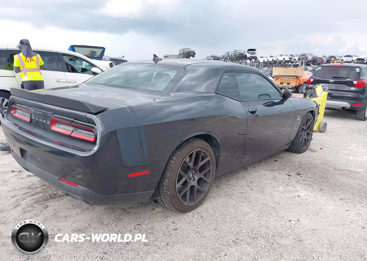 2017 Dodge Challenger R-T Scat Pack VIN:2C3CDZFJXHH544667 - 4