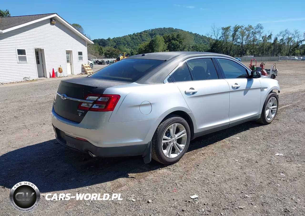 2016 Ford Taurus Se VIN:1FAHP2D81GG154105 - 4
