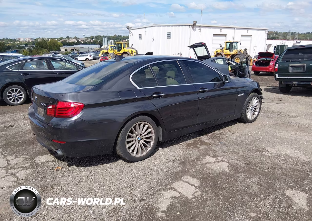 2013 BMW 535I xDrive VIN:WBAFU7C51DDU73870 - 4