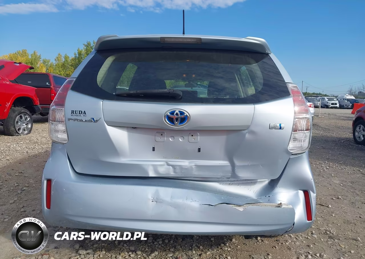 2015 Toyota Prius V Two VIN:JTDZN3EU6FJ024554 - 16