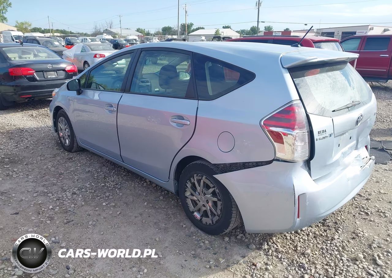 2015 Toyota Prius V Two VIN:JTDZN3EU6FJ024554 - 3