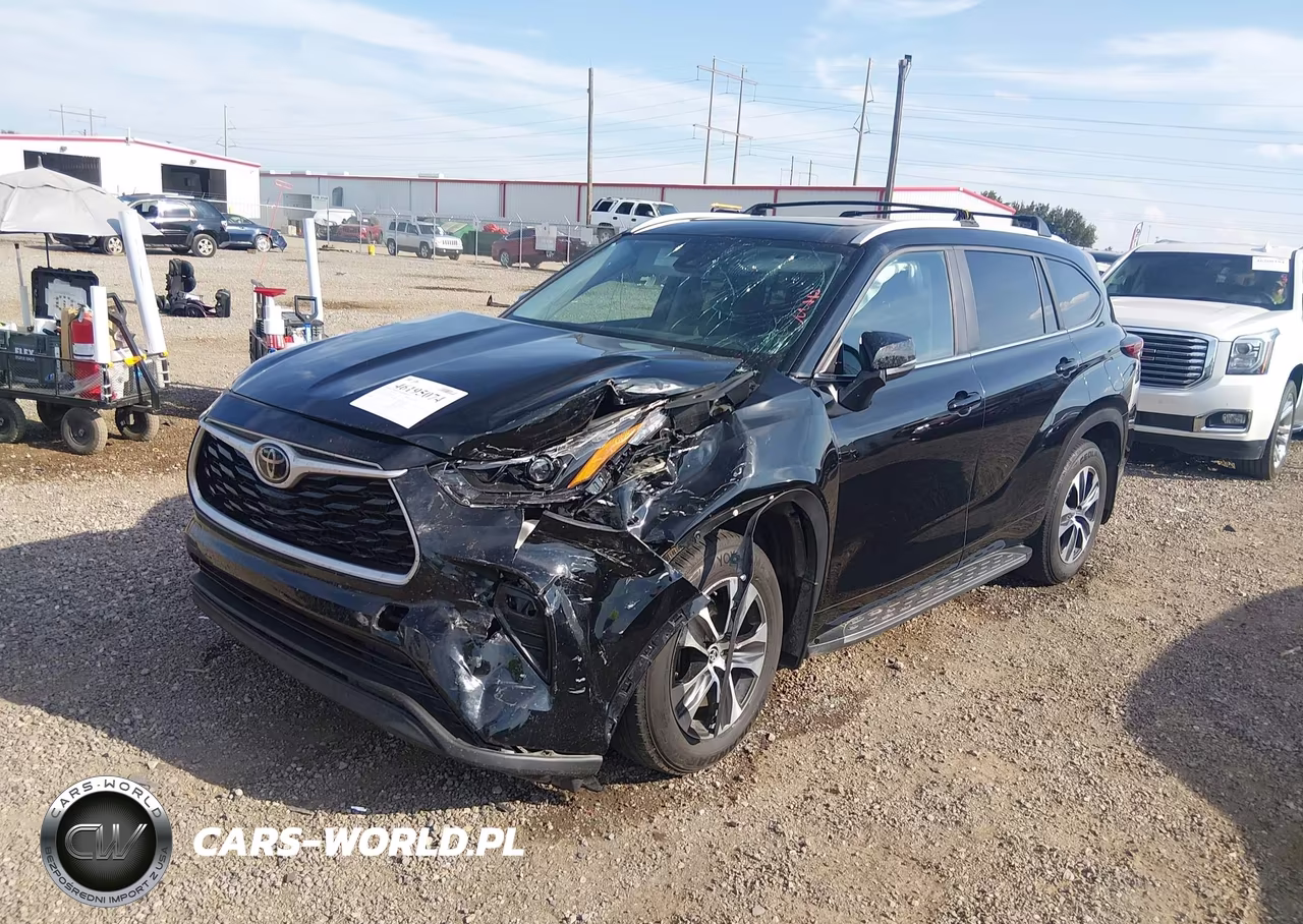 2023 Toyota Highlander Xle VIN:5TDKDRAH1PS047325 - 2