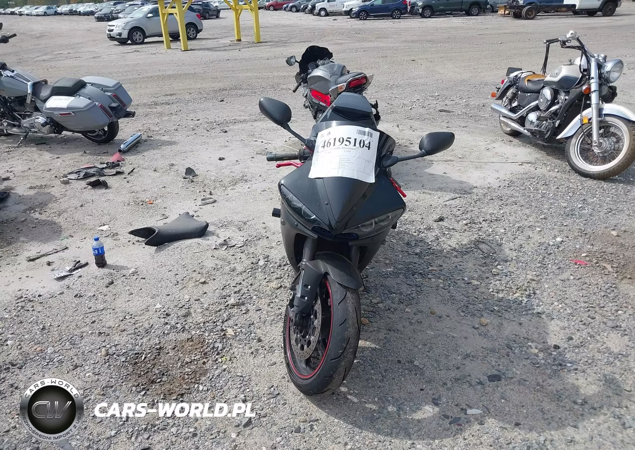2005 Yamaha Yzfr6 L