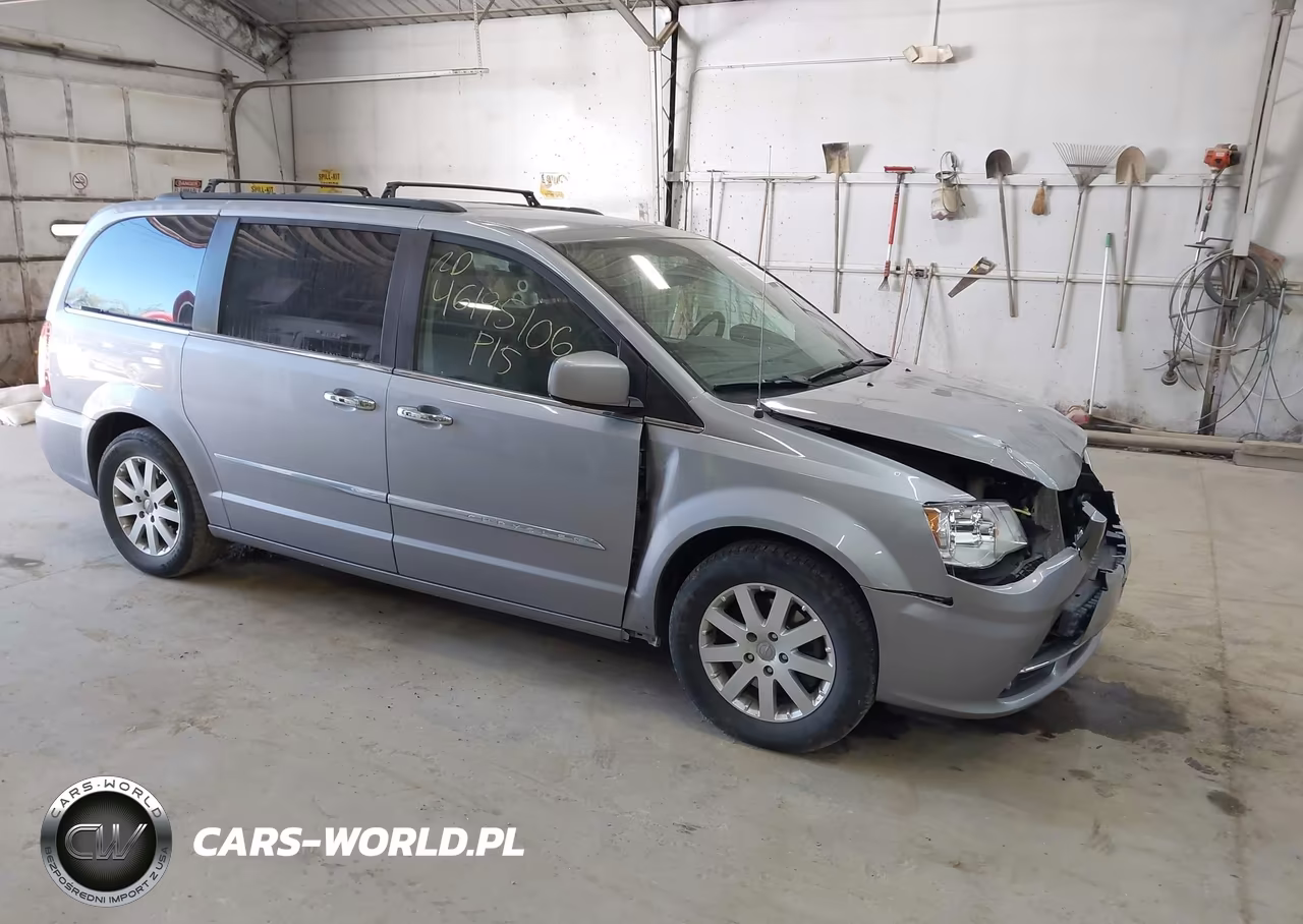 2015 Chrysler Town & Country Touring
