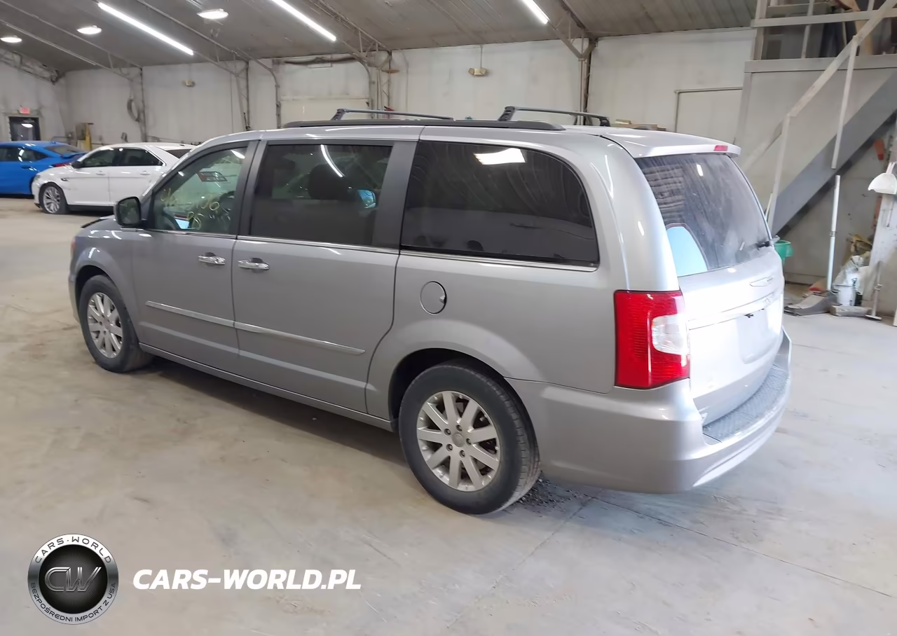2015 Chrysler Town & Country Touring VIN:2C4RC1BG3FR753759 - 3