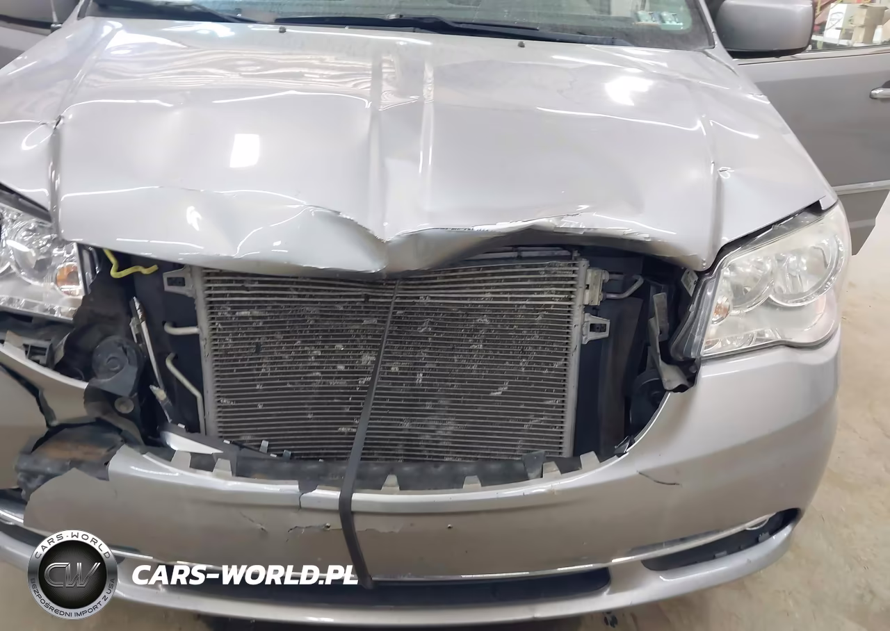 2015 Chrysler Town & Country Touring VIN:2C4RC1BG3FR753759 - 6