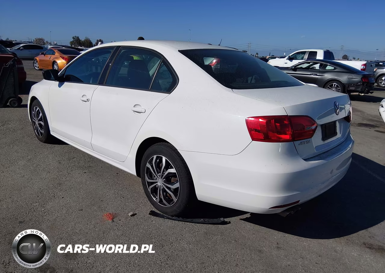 2011 Volkswagen Jetta S VIN:3VW2K7AJ6BM010175 - 3
