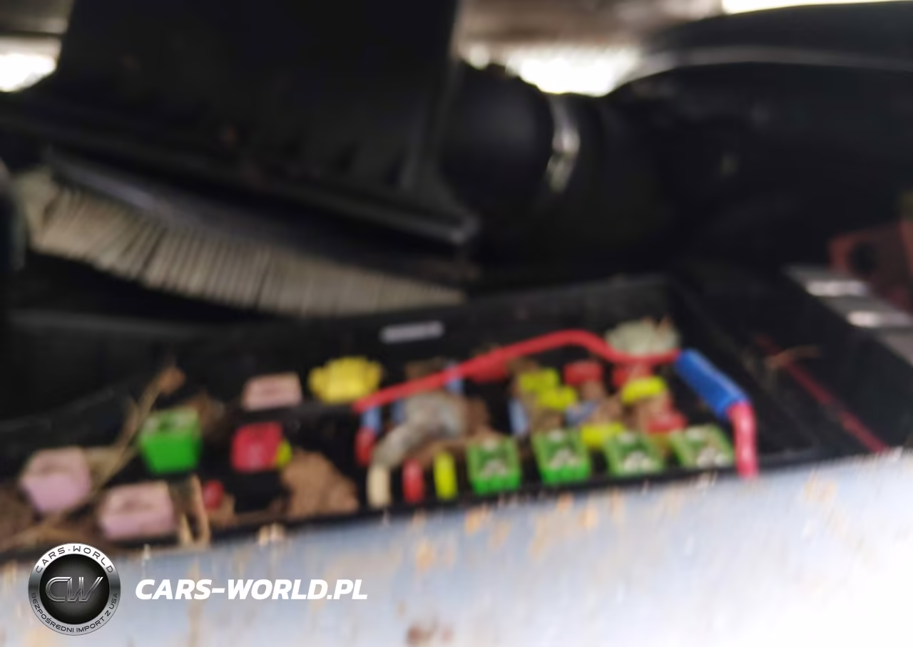 2014 Chrysler 200 Lx VIN:1C3CCBAG4EN131927 - 10