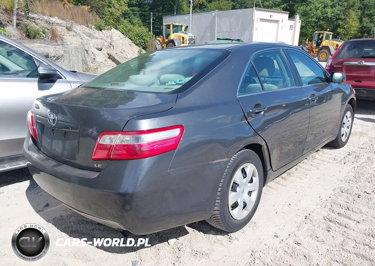 2008 Toyota Camry Le VIN:4T1BE46KX8U741928 - 4