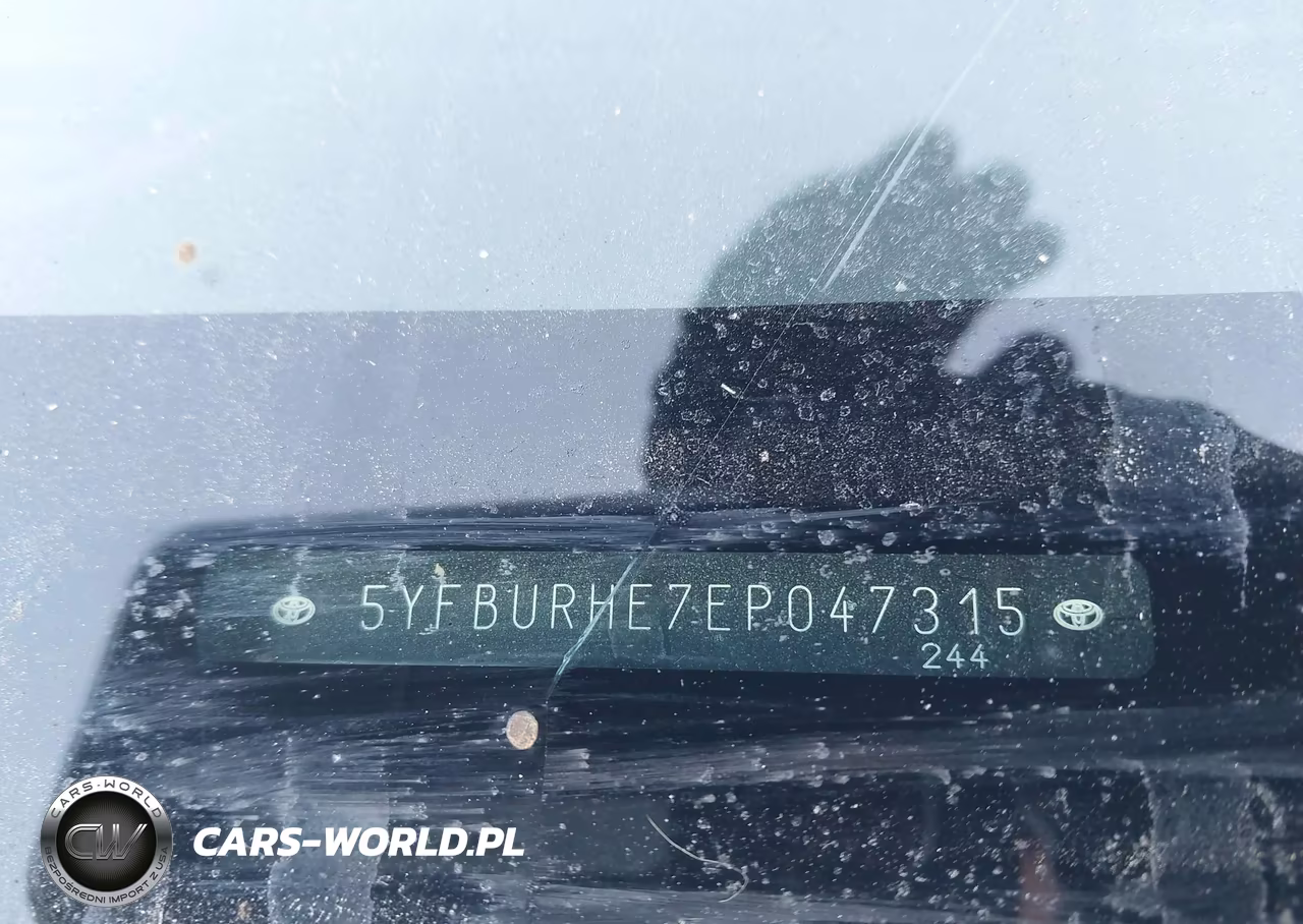 2014 Toyota Corolla L VIN:5YFBURHE7EP047315 - 9